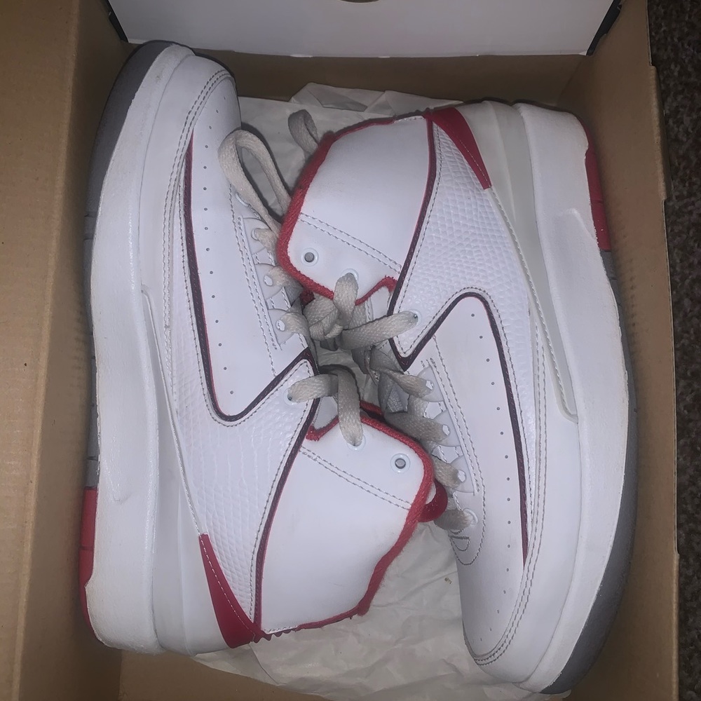 AIR JORDAN 2 RETRO